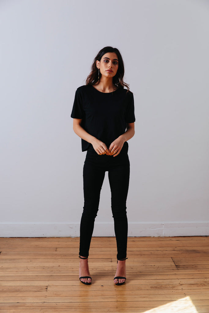 THE | WANDERER | TEE – BLACK